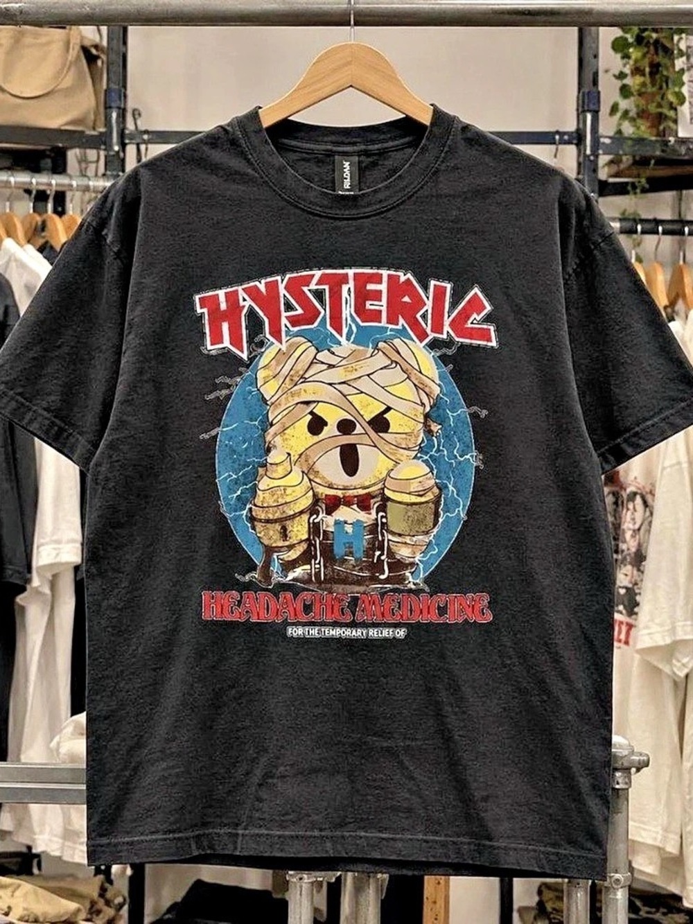 Hysteric Glamour Headache Medicine Tee Graphic Short Sleeve Tee in Black